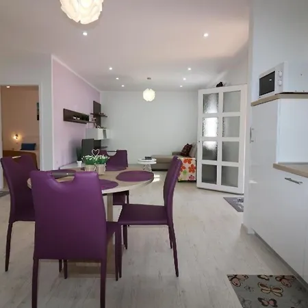 Ferienhaus Melisa Mit Salzwasserpool In