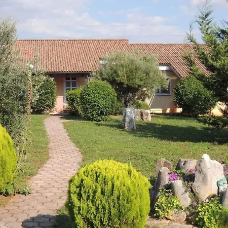Ferienhaus Melisa Mit Salzwasserpool In *